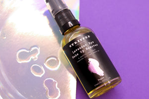 
                
                    Load image into Gallery viewer, Lavender Eye Make Up Remover Oil
                
            